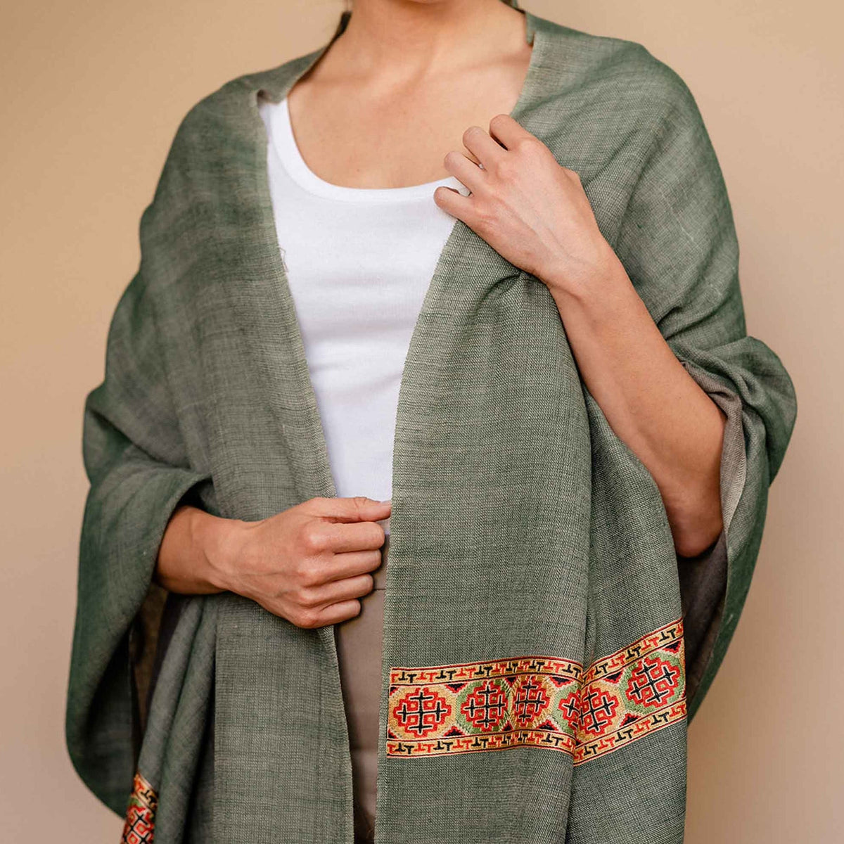 Green pure wool shawl with woven border