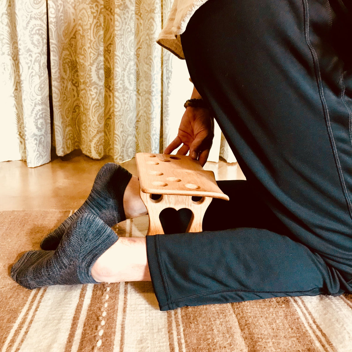 Ekam™ Kneeling Meditation Bench (Seiza Posture) Pablo