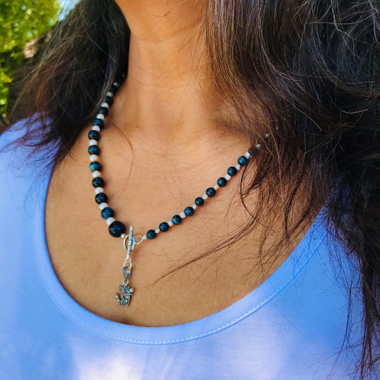 Nisha Tiger’s Eye Om Necklace